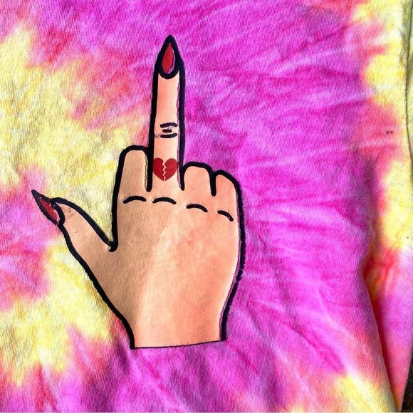 Popular Sports Middle Finger Flipping the Bird Tie Heart Dye T-shirt Size S - Picture 2 of 7